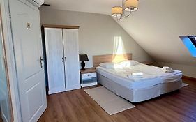 Hotel Nad Stawem